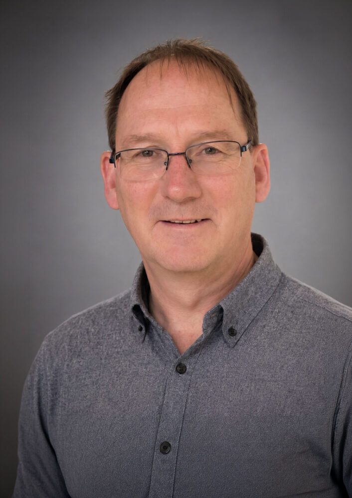 Mr Dave Woodnutt Consultant Orthopaedic Surgeon | hip & Knee, lower limb specialist