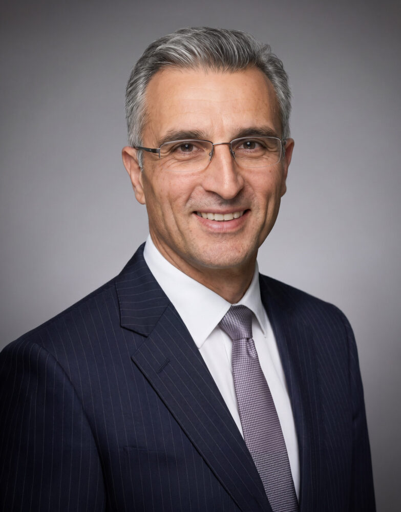Mr Fred Schreuder - Consultant Plastic Surgeon