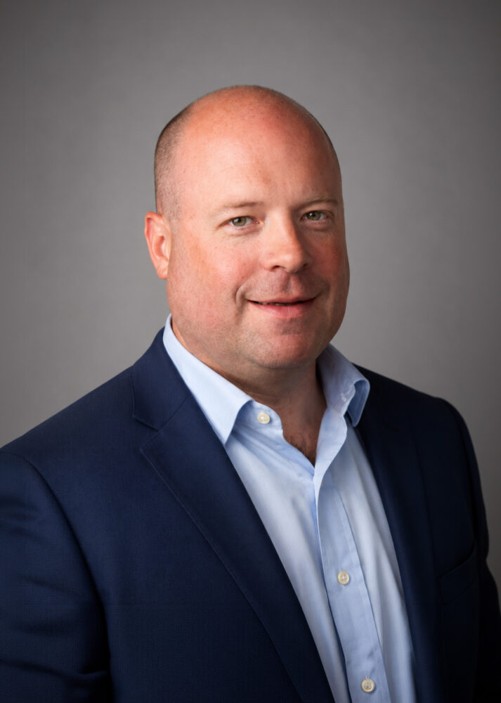 Mr Mark Mullins - Consultant Orthopaedic and Trauma Surgeon