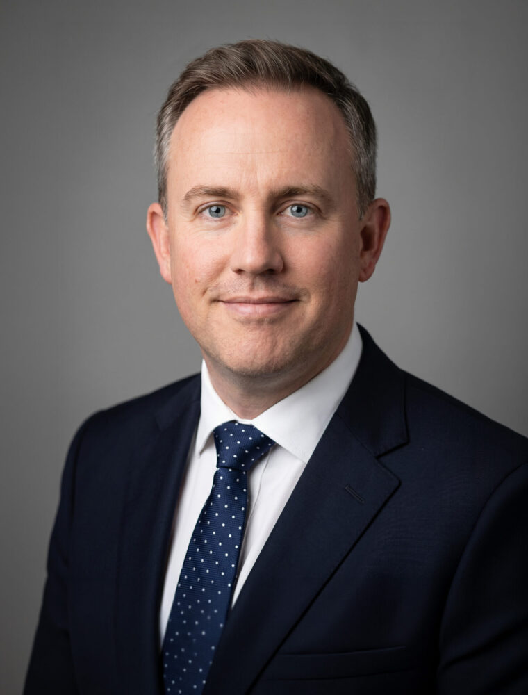 Professor Iain Whitaker - Consultant Plastic and Aesthetic Surgeon