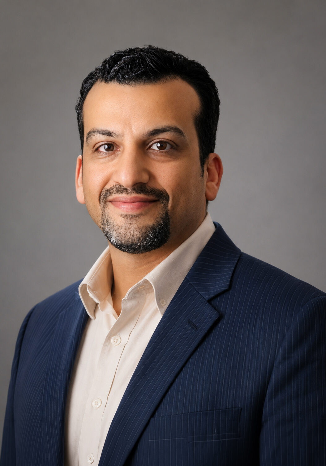 Mr Mahmoud Awad Consultant Opthamologist