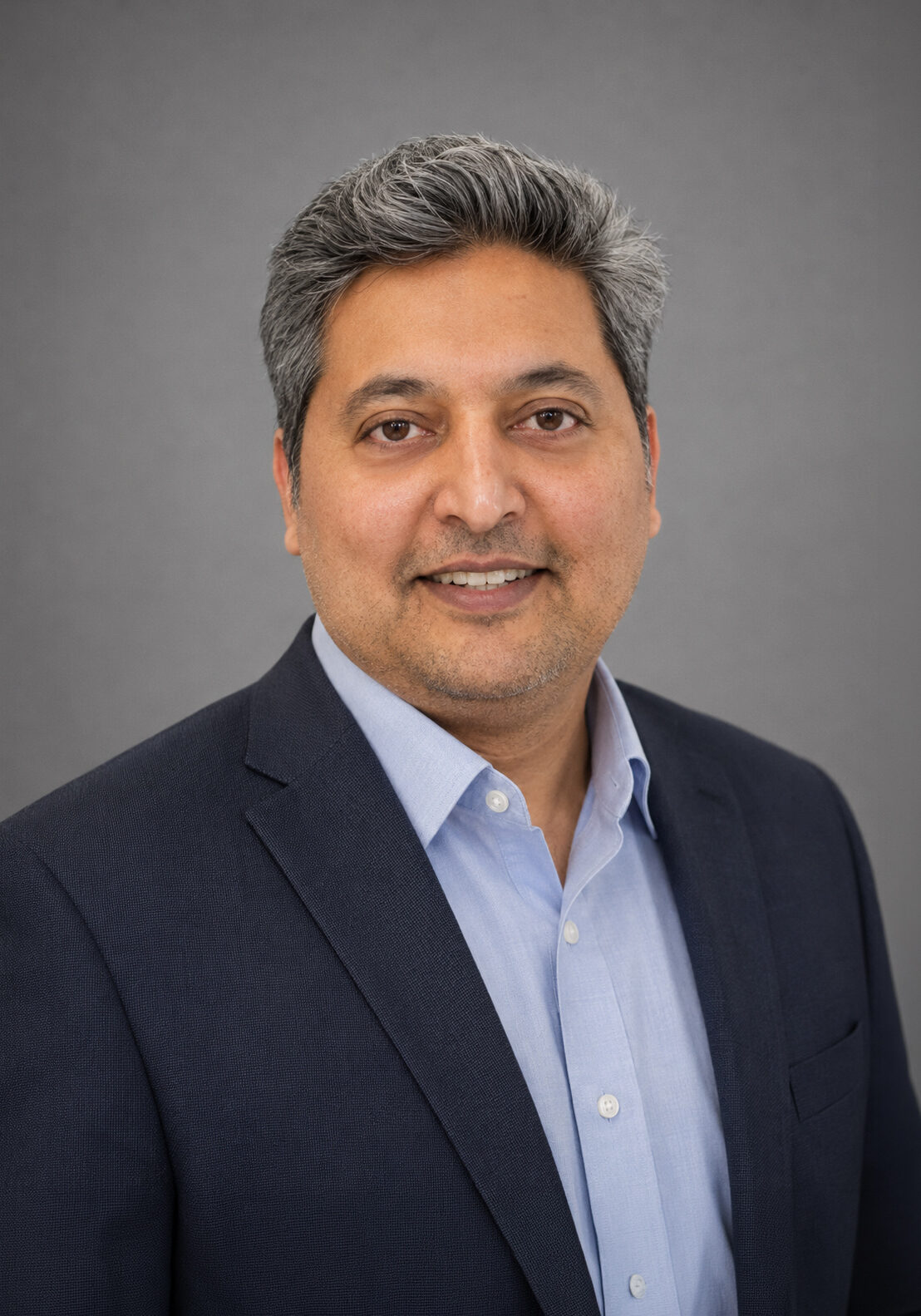 Mr Mario Saldanha - Consultant Corneal, Cataract and Refractive Surgeon