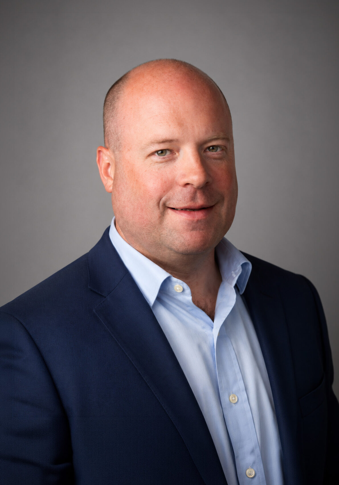 Mr Mark Mullins - Consultant Orthopaedic and Trauma Surgeon