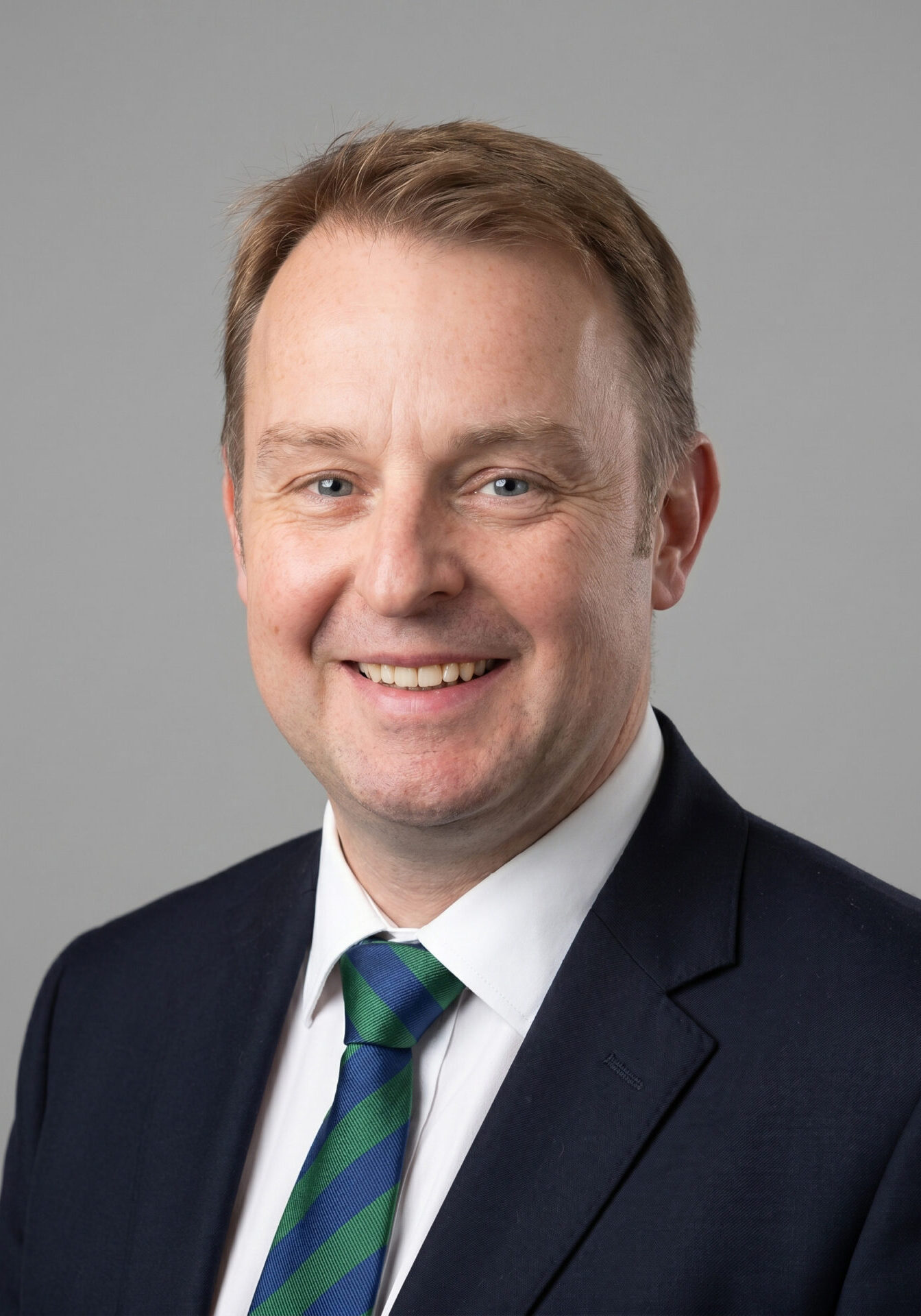 Mr Martyn Evans - Consultant General, Laparoscopic and Colorectal Surgeon