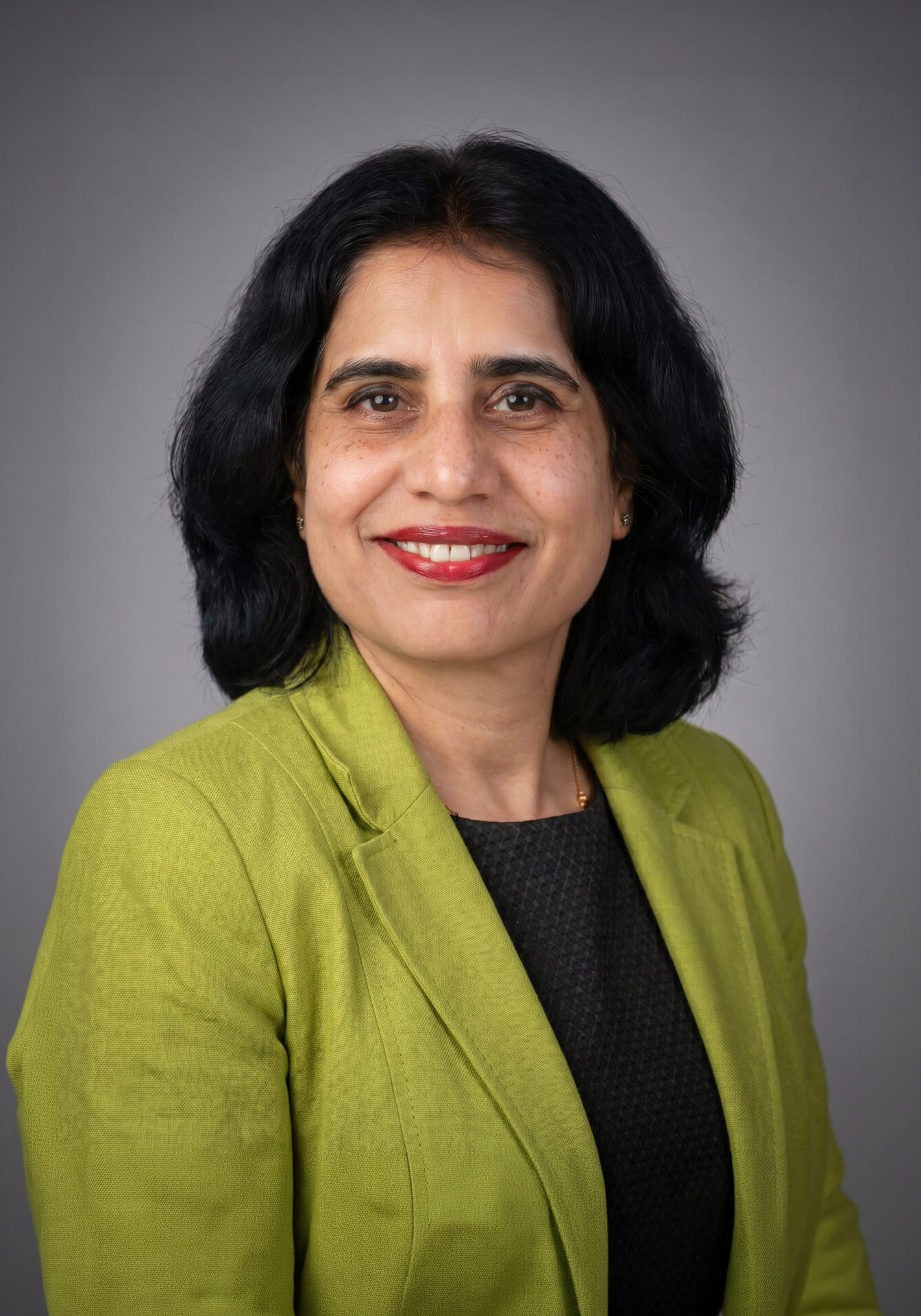 Mrs Monika Vij - Consultant Gynaecologist and Subspecialist Urogynaecologist