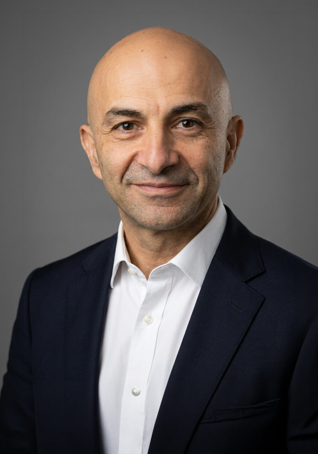 Prof Mohammed Muhtaseb - Consultant Corneal, Cataract and Refractive Surgeon