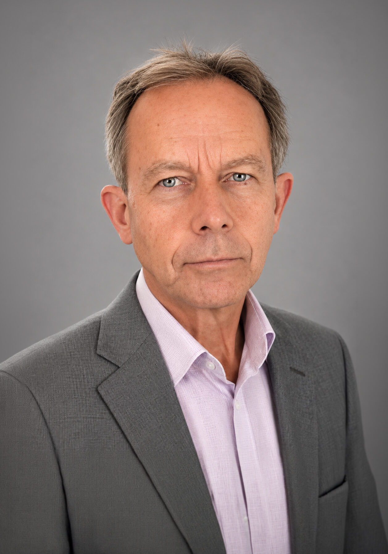 Professor Simon Emery - Consultant Obstetrician and Gynaecologist